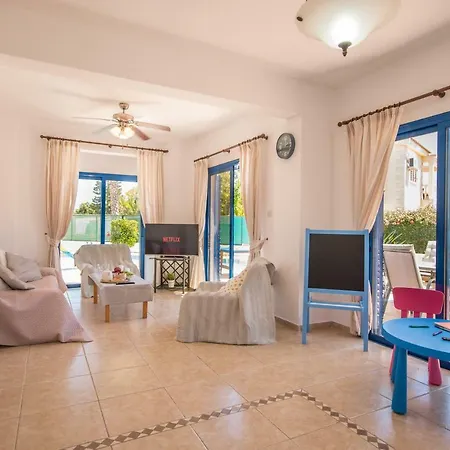 Вилла Di Mare - Two Bedroom Айя-Напа
